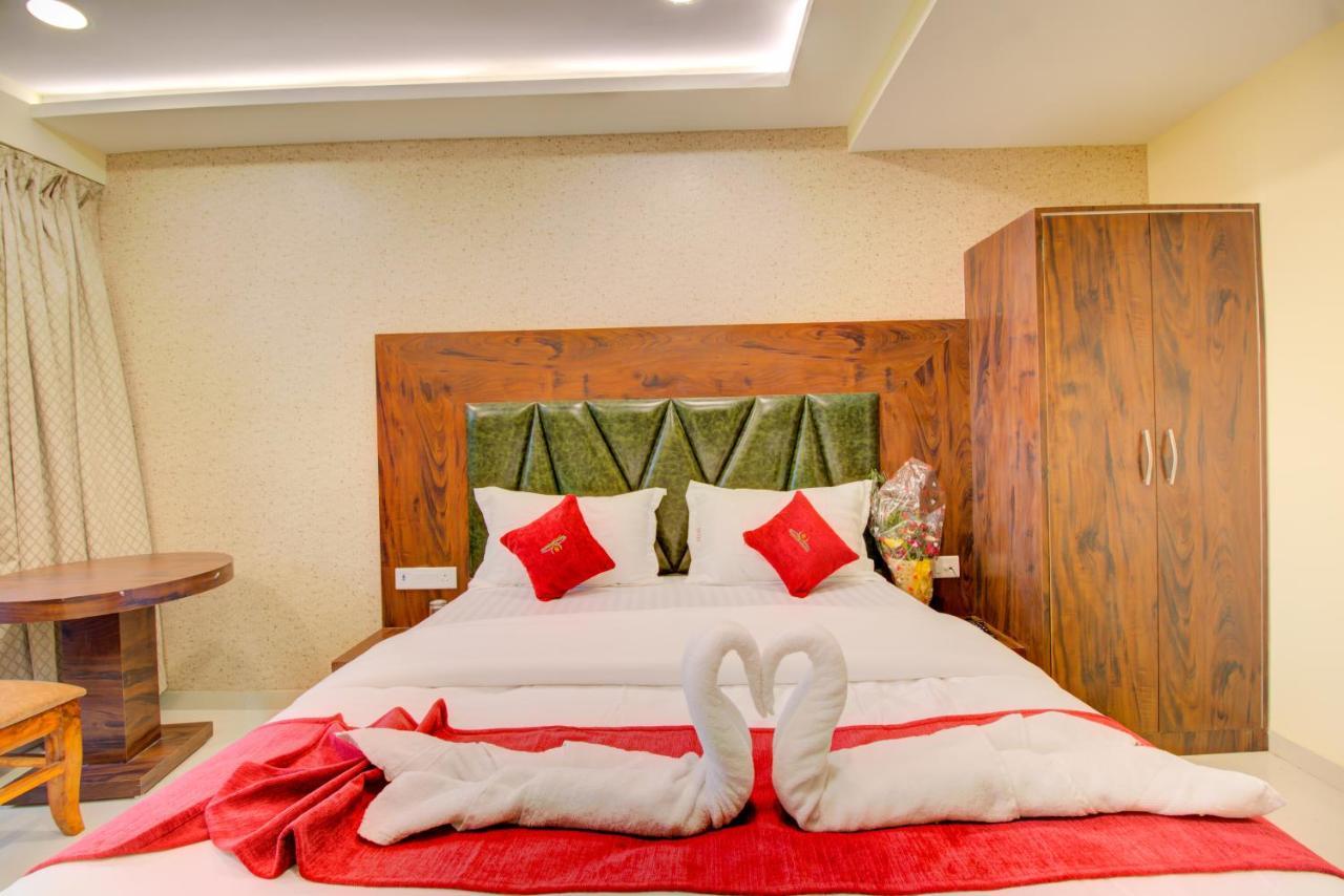 Hotel Samaira Residency,Dombivali Дайв Экстерьер фото